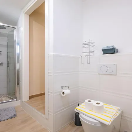 Сasa de vacaciones 2 Bedroom In Albagnano Di