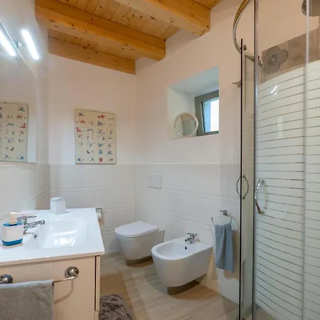 2 Bedroom In Albagnano Di * Bee