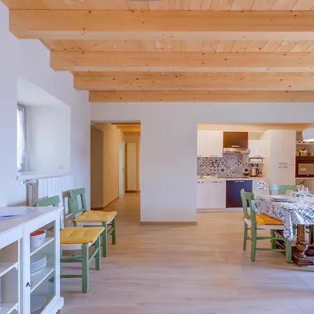 2 Bedroom In Albagnano Di Semesterbostad *