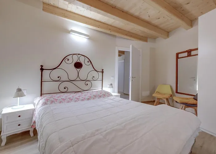 Dom wakacyjny 2 Bedroom In Albagnano Di