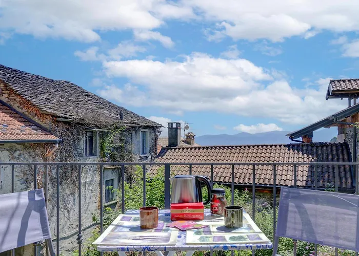 펜션 2 Bedroom In Albagnano Di Bee