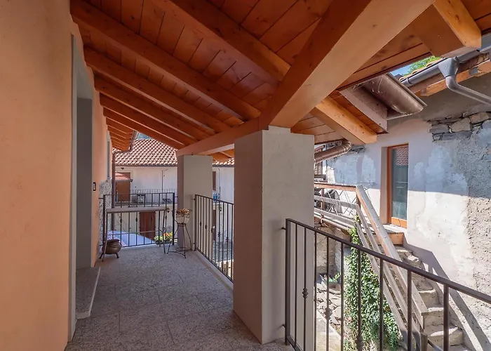 2 Bedroom In Albagnano Di Bee