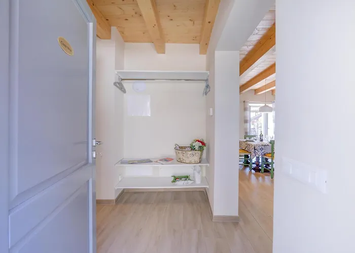 2 Bedroom In Albagnano Di Dom wakacyjny