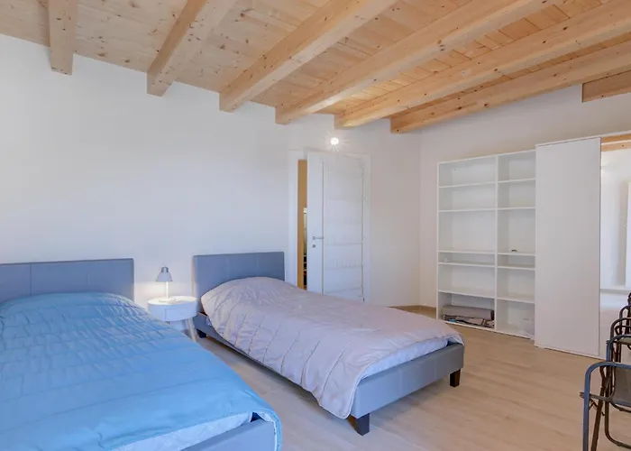 Dom wakacyjny 2 Bedroom In Albagnano Di