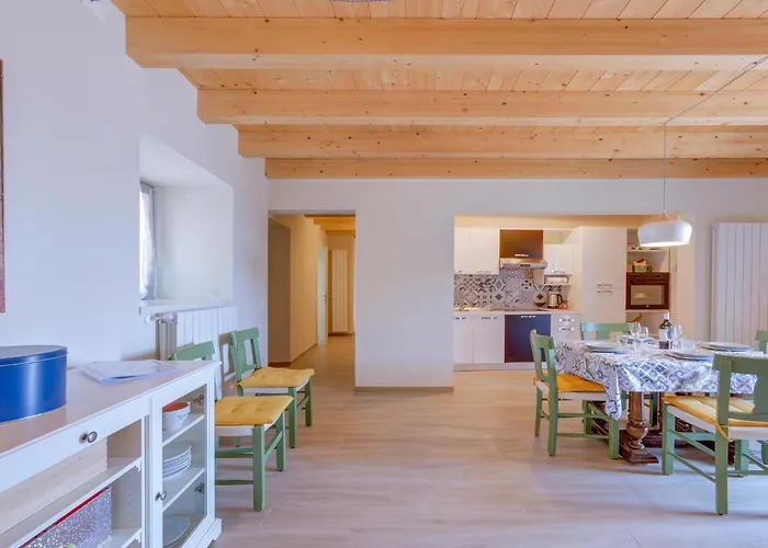 2 Bedroom In Albagnano Di 펜션 *