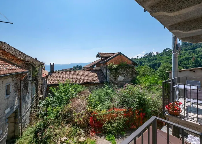 2 Bedroom In Albagnano Di